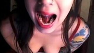 Evelyn Shows Off Her New Smile - porn video