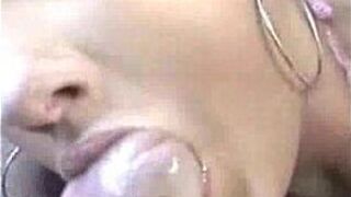 Paying for your taxi with a blowjob - porn video