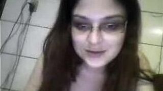 She plays with her tits and her vagina - porn video